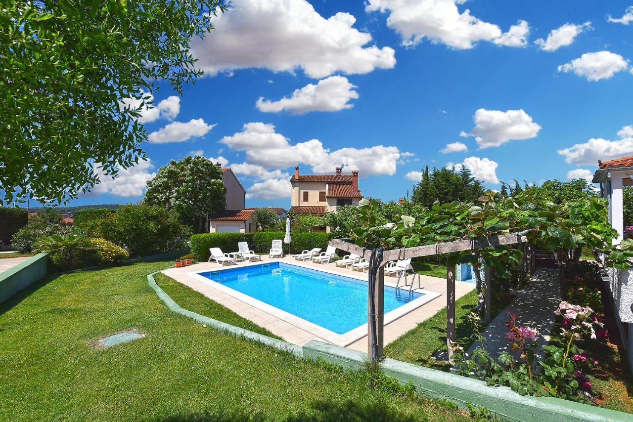 Double Room With Pool 2261 Medulin Luaran gambar